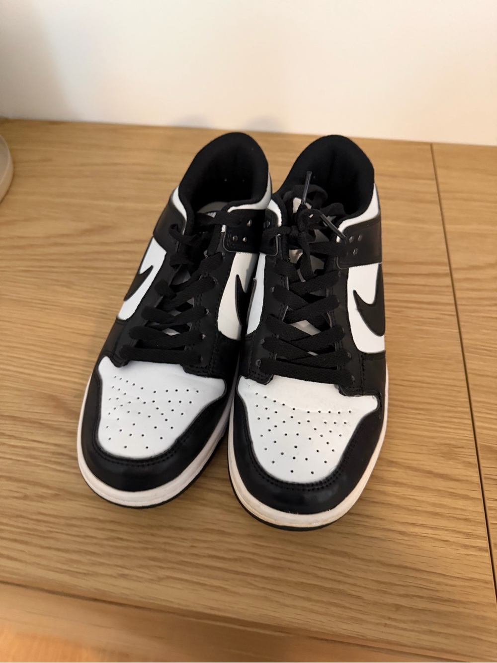 Faux Nike Black and White Low-Top Sneakers - Picture 2 of 4